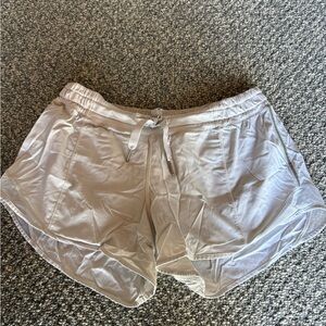 Lululemon Hotty hot shorts size 6